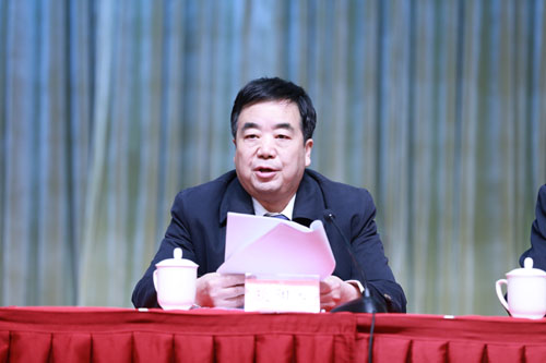 中國中共黨史學(xué)會會長、中國中共黨史人物研究會會長、中央黨史研究室原主任歐陽淞同志在中國中共黨史學(xué)會和中國中共黨史人物研究會常務(wù)理事會聯(lián)席會議上作工作報(bào)告
