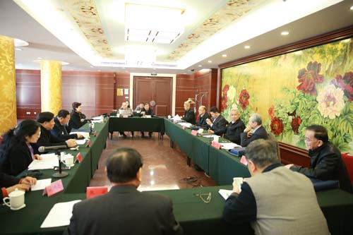 第七組學(xué)習(xí)討論中央領(lǐng)導(dǎo)同志重要講話和曲青山同志工作報(bào)告